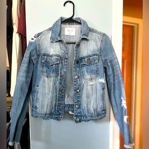 XS, Nature Denim Jean jacket, medium wash.